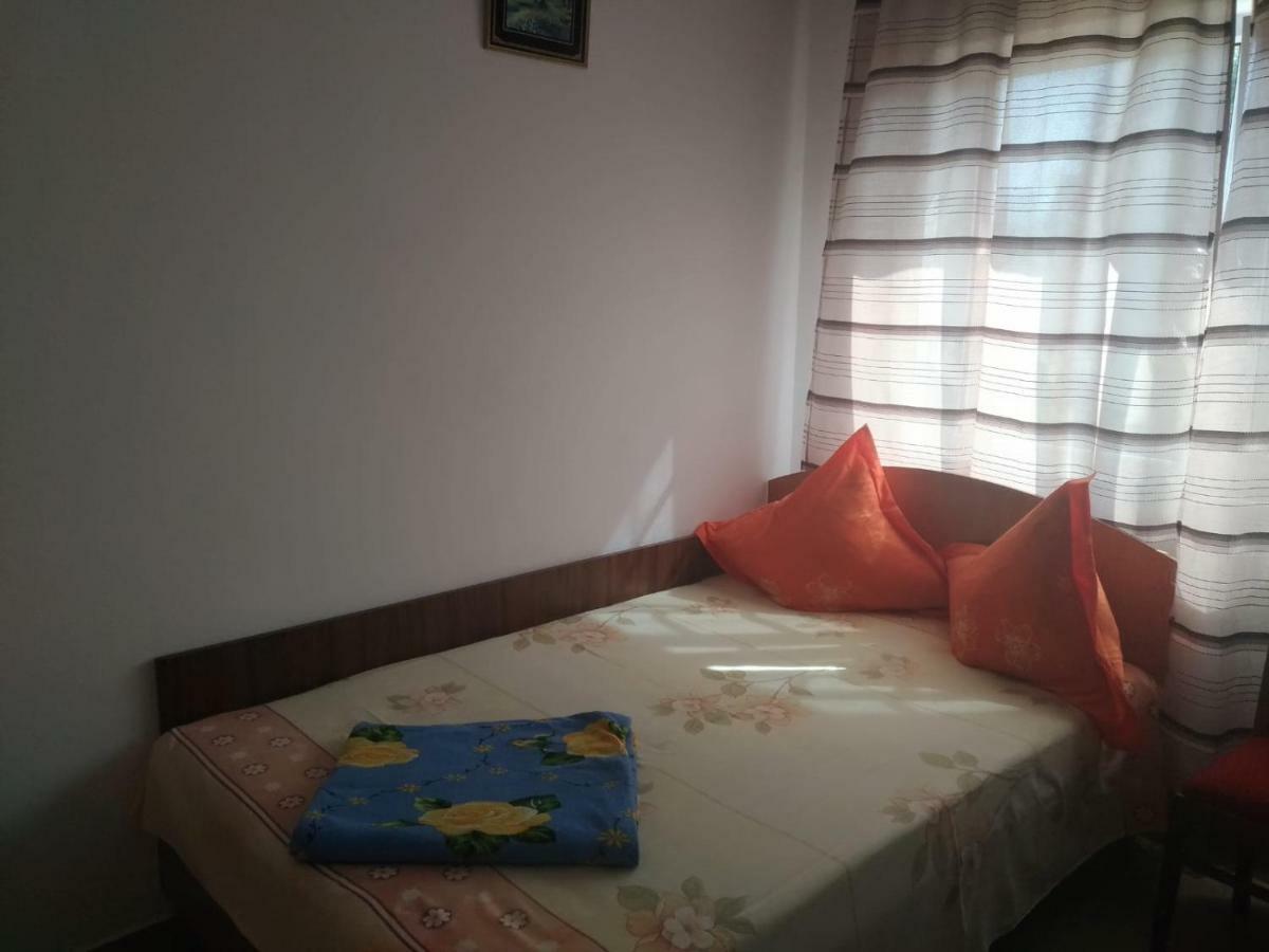 에포리수드 Casa Din Gradina 빌라 외부 사진